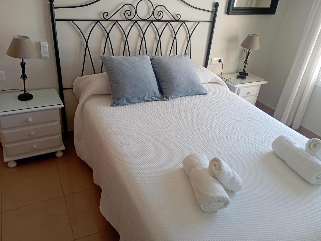 Apartamento Con Vistas En Нерха Екстериор снимка
